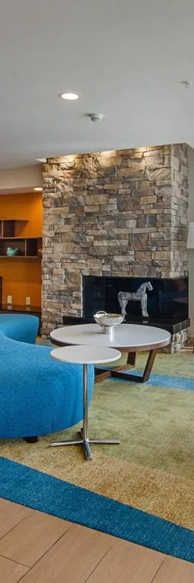 Fairfield Inn & Suites by Marriott Abingdon，位于阿宾顿的酒店