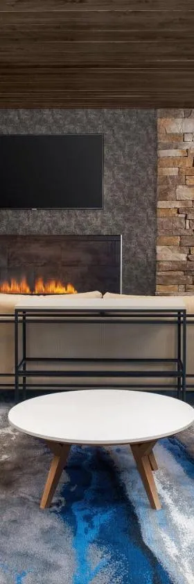 Fairfield Inn & Suites by Marriott Knoxville Lenoir City/I-75，位于勒诺城的酒店
