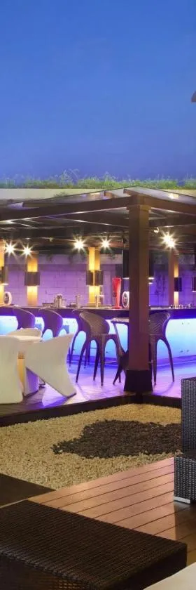 万鸦老福朋喜来登酒店，位于美娜多的酒店
