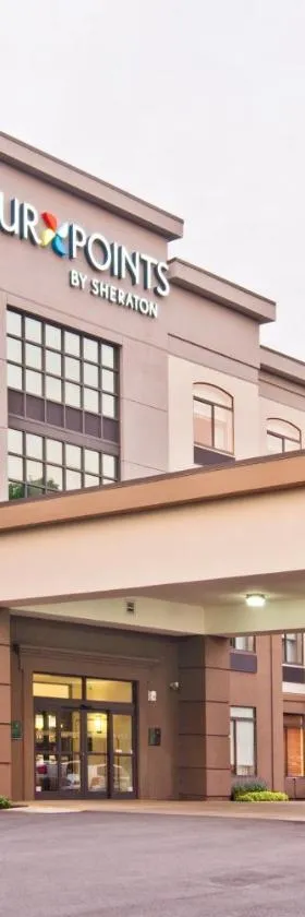 纳什维尔机场福朋喜来登酒店，位于纳什维尔的酒店