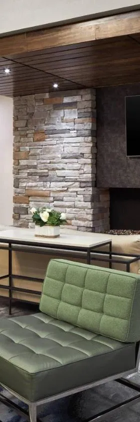 Fairfield Inn & Suites by Marriott Virginia Beach/Norfolk Airport，位于弗吉尼亚海滩的酒店