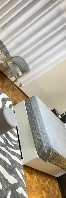 Quartos privados em uma casa comum，位于卢班戈的酒店