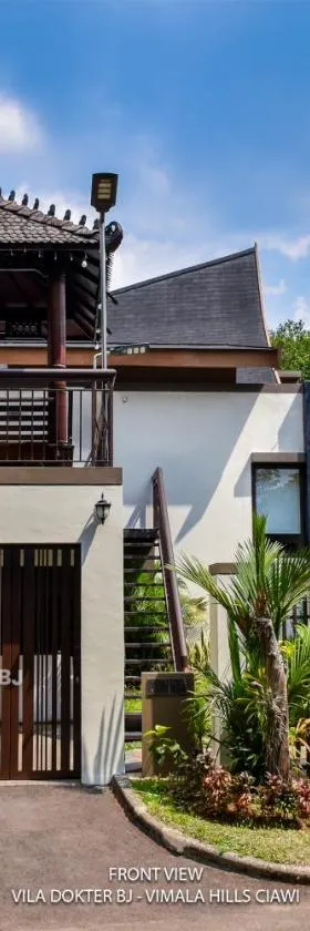 Vimala Hills Villa 2BR atau 3BR，位于Megamendung的酒店