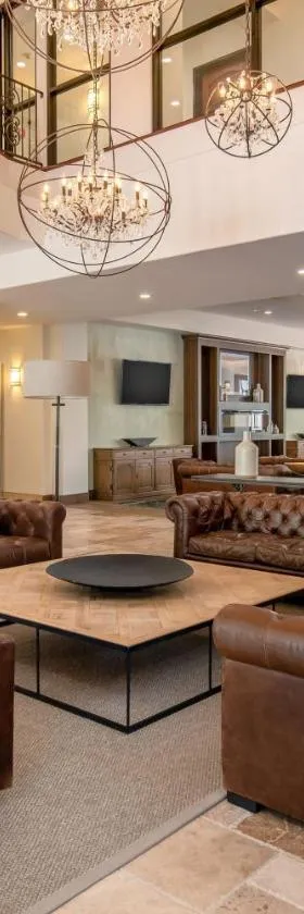 Four Points by Sheraton Santa Cruz Scotts Valley，位于斯科茨谷的酒店