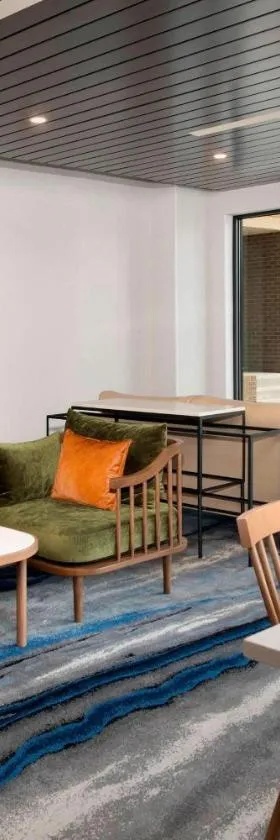Fairfield Inn & Suites by Marriott Alexandria West/Mark Center，位于亚历山德里亚的酒店