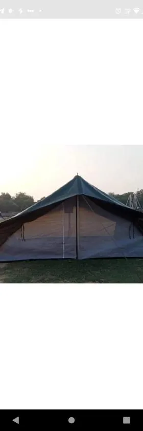 Rooftop tents，位于Colonelganj的酒店
