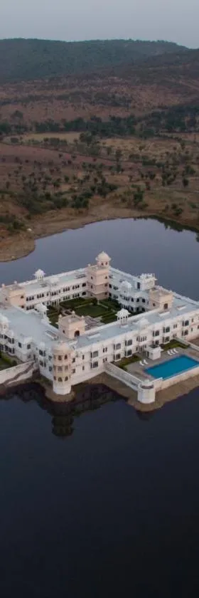 jüSTa Lake Nahargarh Palace, Chittorgarh，位于Pārsoli的酒店