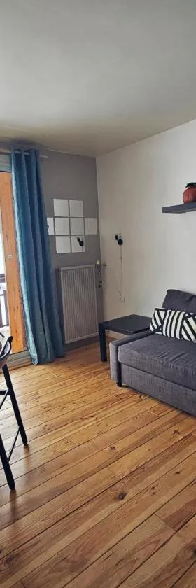 Studio sud 5 personnes superdevoluy pied des pistes，位于Superdevoluy的酒店