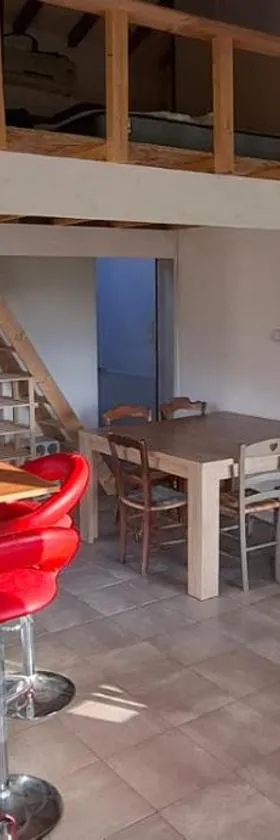 Appart Cosy à la Campagne，位于Labarthète的酒店