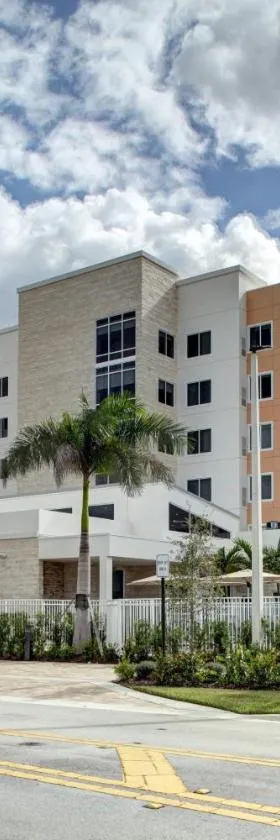 Residence Inn Fort Lauderdale Coconut Creek，位于椰子溪的酒店