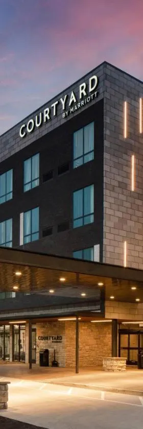 Courtyard by Marriott Jefferson City，位于杰斐逊城的酒店