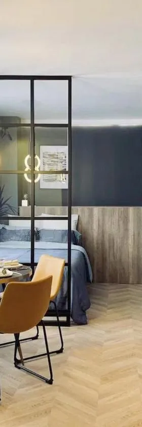 Luxe studio 10min metro from the Center of Paris，位于圣芒代的酒店