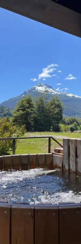 Aysén Lodge - Cabaña con Tinaja，位于Puerto Dunn的酒店