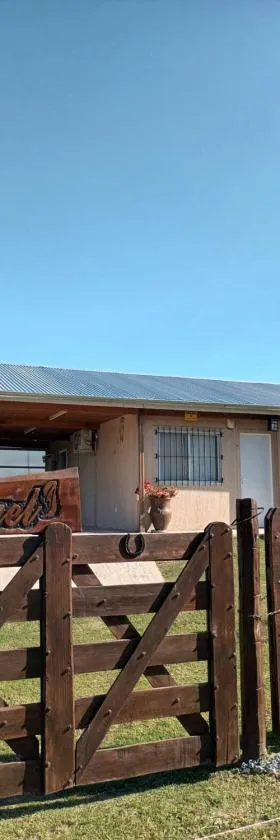 Casa de campo Emmanuel，位于乌拉圭河畔康塞普西翁的酒店