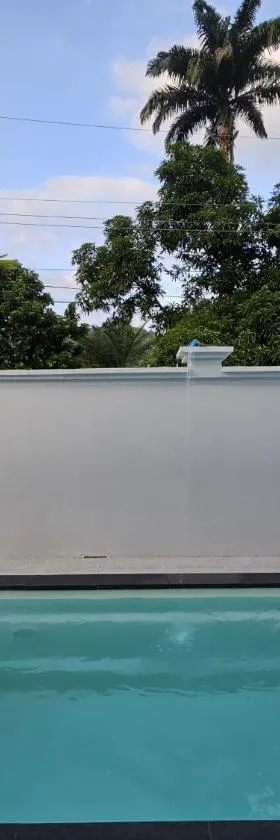 Riverside Poolside Apartment，位于San Juan的酒店