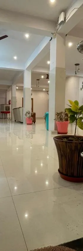Hotel kaushalendra palace ,Rajgir，位于王舍城的酒店