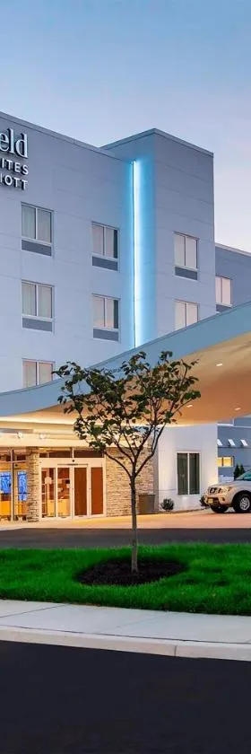 Fairfield Inn & Suites by Marriott Harrisburg International Airport，位于Middletown的酒店