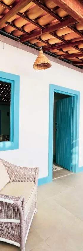 Casa da Dona Filhinha, paz e localização perfeita na vila da Praia do Forte BA，位于马塔迪圣若昂的酒店