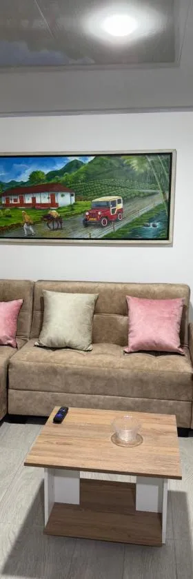 Beautiful New Apartment，位于卡拉尔卡的酒店