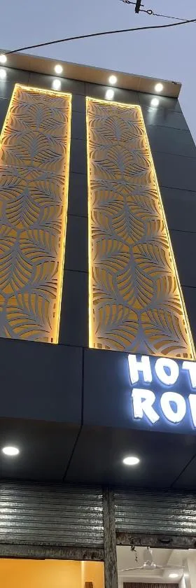Hotel Rohit ,Agra cantt Railway station，位于阿格拉的酒店