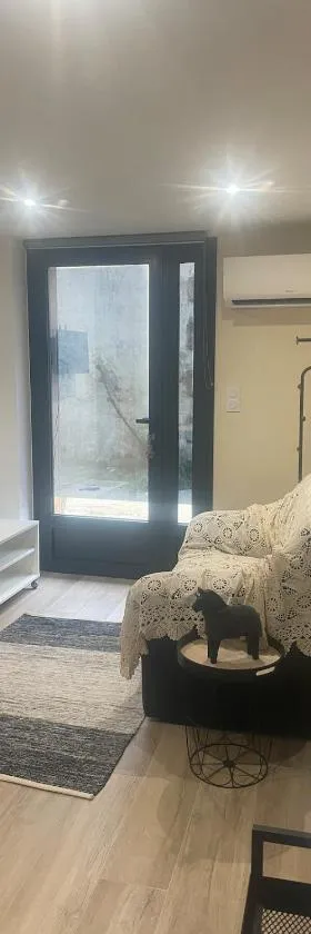 Joli gîte dans une installation équestre，位于Donnezac的酒店