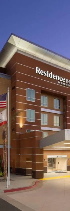 Residence Inn by Marriott Ontario Rancho Cucamonga，位于库卡蒙格牧场的酒店