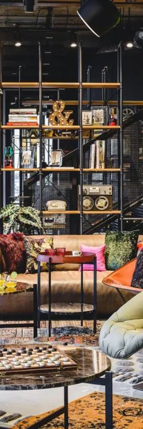 Moxy Poznań Airport，位于波兹南的酒店