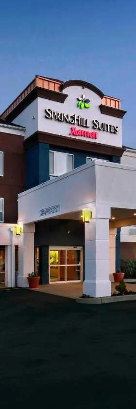 沃特福德/米斯提万豪春季山丘套房酒店，位于新伦敦的酒店