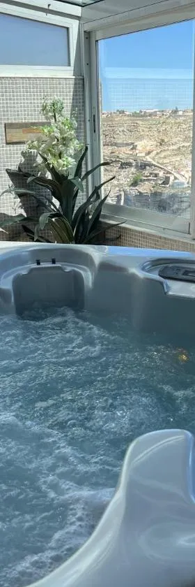 Casas Rurales Maribel - Complejo El Tejar - Apartamentos con jacuzzi en Alcalá del Júcar，位于Casas del Cerro的酒店