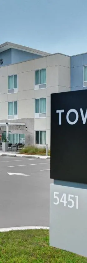 TownePlace Suites by Marriott Sarasota/Bradenton West，位于布雷登顿的酒店