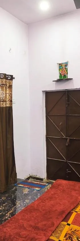 Maa sheetla homestay，位于Prayagraj的酒店