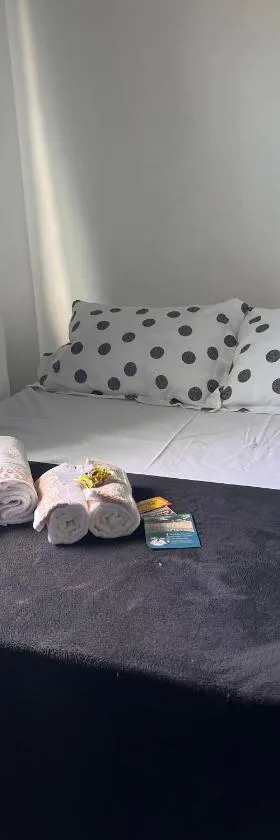 Suite 1- em Praia bonita hospedagem agora com ar condicionado，位于南圣弗朗西斯科的酒店