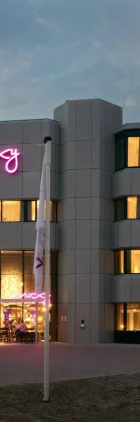 Moxy Amsterdam Schiphol Airport，位于霍夫多普的酒店