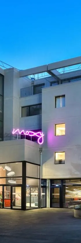 Moxy Sion，位于锡永的酒店