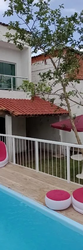 Hostel Altas Ondas - 500m da praia，位于伊塔尼亚恩的酒店
