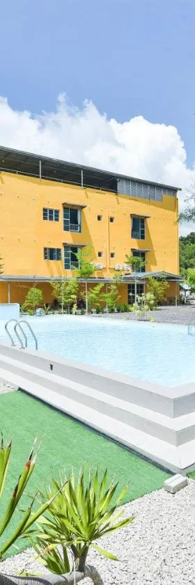 Mersing Pelangi Beach Resort，位于丰盛港的酒店