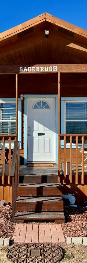 Silver Wind RV Park and Cabins，位于Silverton的酒店
