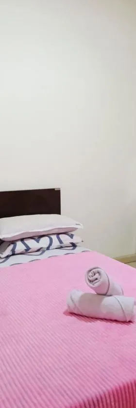 Nur Homestay UUC，位于哥打京那巴鲁的酒店