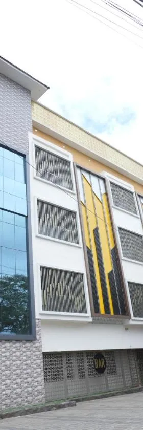 Hotel Kairali，位于帕拉克卡德的酒店