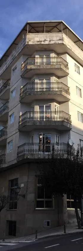 Hotel Restaurante Derby，位于卡瓦利诺的酒店