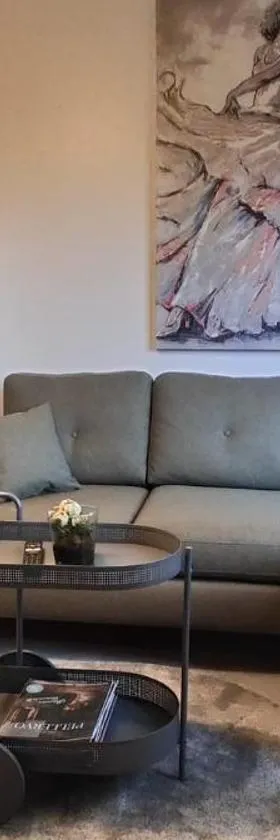 Cozy studio in South Tuusula near airport，位于Hyrylä的酒店