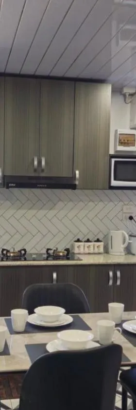 Deans Apartment，位于劳托卡的酒店