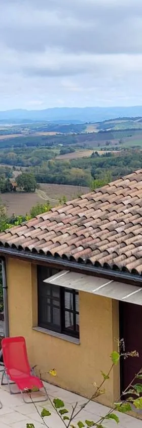 L'Orchidée chambres d'hôtes，位于Hounoux的酒店