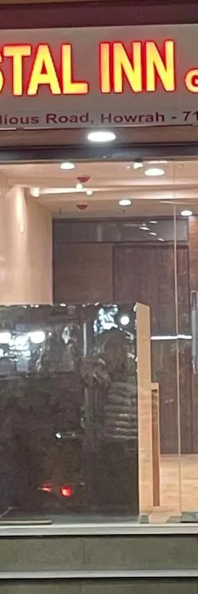 Crystal Inn，位于Salkhia的酒店