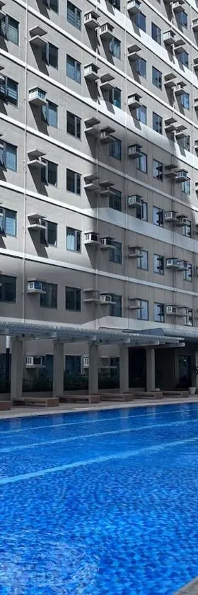 642 - Quiet & secured condo in Cavite with HI speed WIFI，位于达斯马里尼亚斯的酒店