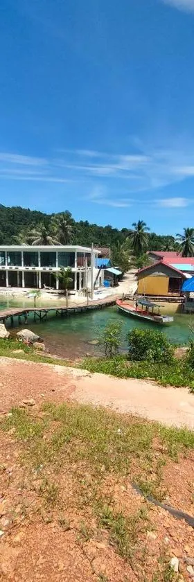 water fall guesthouse 1，位于Kaôh Rŭng (4)的酒店