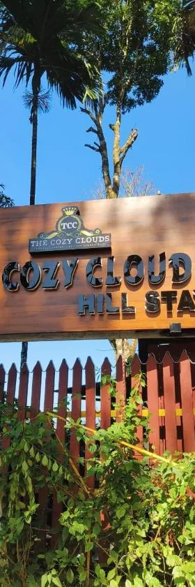 The Cozy Clouds Hill Stay，位于Napoklu的酒店