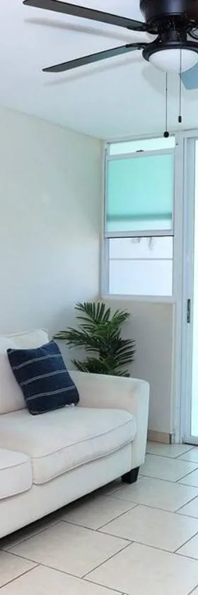Tropical Heaven 3BR Apart on Vega Baja Beach，位于下维加的酒店