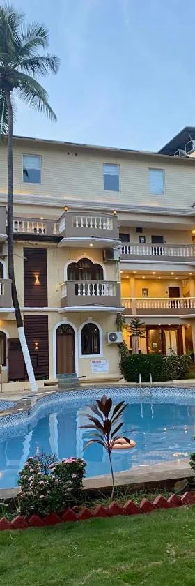 Sukhmantra Resort & Spa - Candolim Goa，位于Bardez的酒店