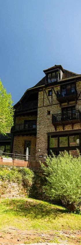 Moulin de Cambelong- Emilie & Thomas，位于Conques-en-Rouergue的酒店